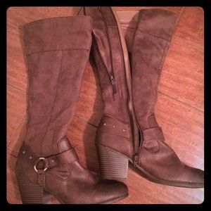 Tall Adjustable Brown Boots